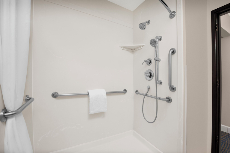 Bathroom 4, Ashland Hills Hotel & Suites, Jackson