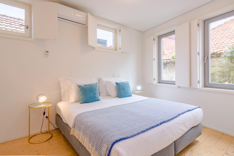 Others 3, Taipas 9 in Oporto With 1 Bedrooms and 1 Bathrooms, Porto