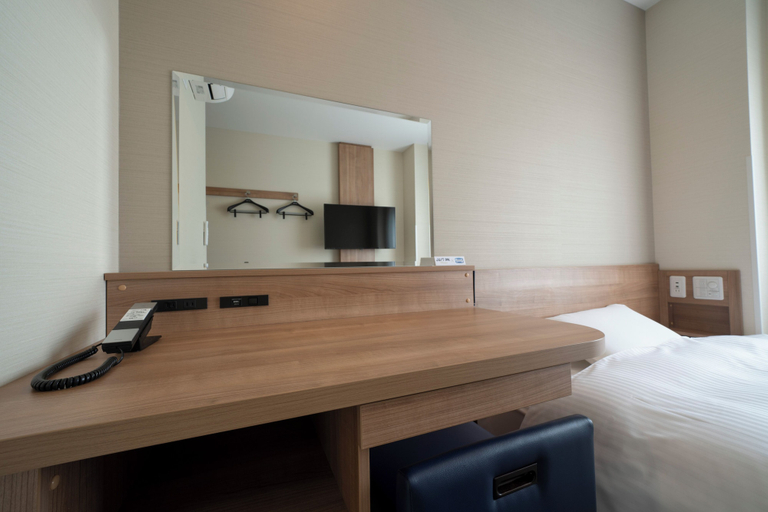 Bedroom 3, Just Inn Premium Toyohashi Station Shinkansen Guchi, Toyohashi
