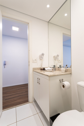 Bathroom 5, Setin Downtown Genebra by Viva - Apartamentos completos na Bela Vista com piscina, São Paulo
