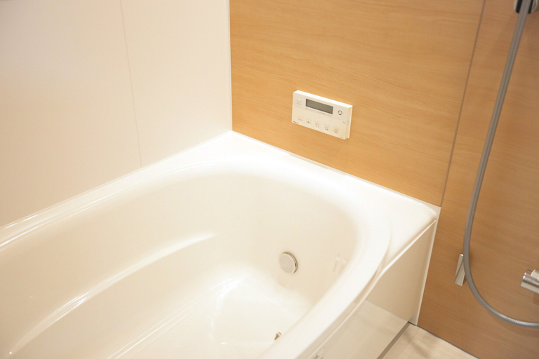 Bathroom 2, KARAHORI NODOKA, Osaka