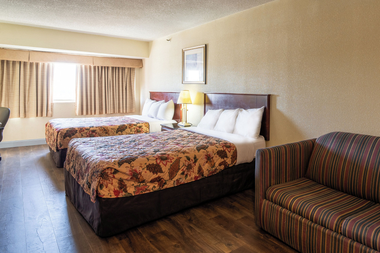 Bedroom 2, Dominion Inn & Suites, Henrico