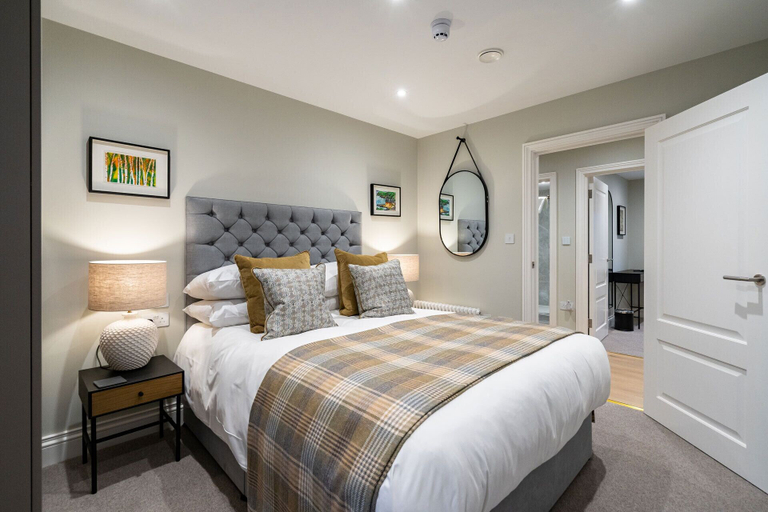 Bedroom 3, Treloyhan Manor, Cornwall