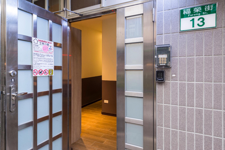 Others 4, Furong 13 Self Check-in Suites, Taipei City