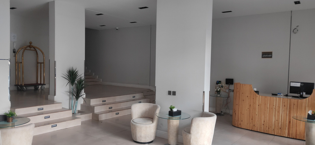 Others 5, Maro Hotel