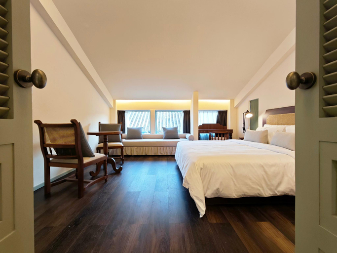 Bedroom 13