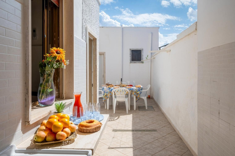 Food & Drinks 5, Villa Heart Island Vista Mare, Lecce