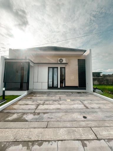 Villa Kamar Tamu Condongcatur, Sleman