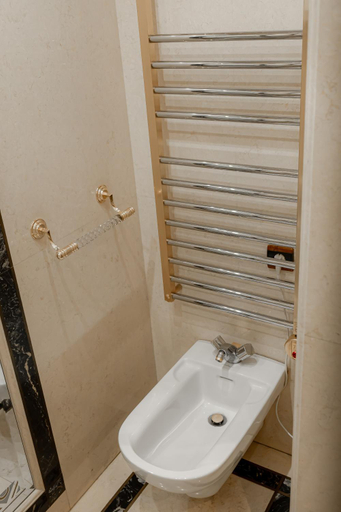 Bathroom 3, Les Amoureux de Paris, Paris