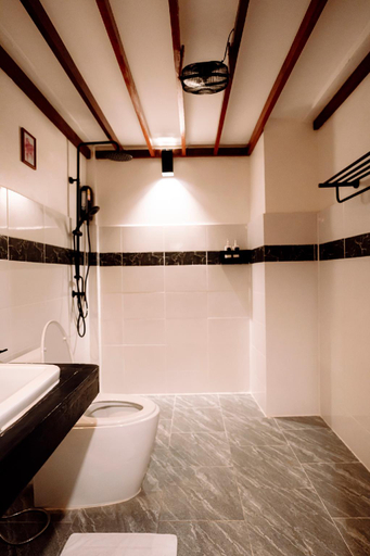 Bathroom 6