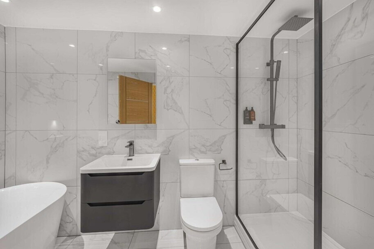 Bathroom 3, Rooms at the Vault, Derbyshire