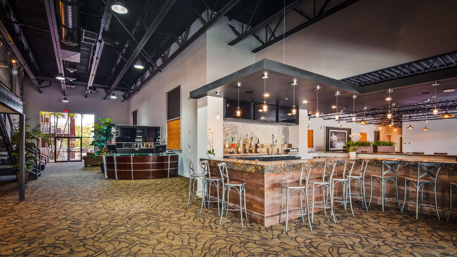 Food & Drinks 5, Casey Key Resorts - Mainland, Sarasota