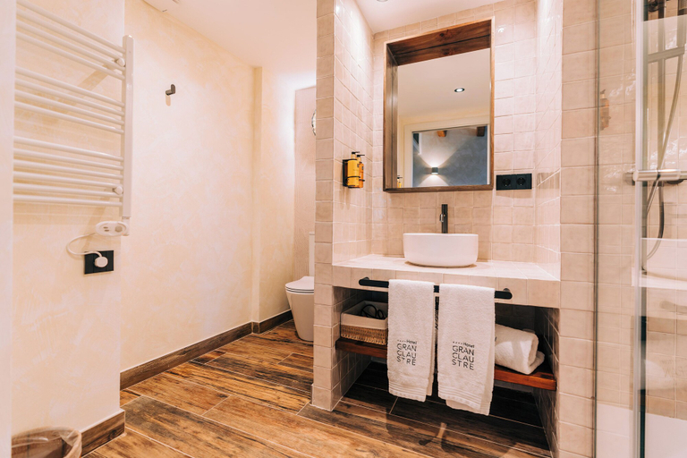 Bathroom 4, Gran Claustre Boutique Hotel & SPA, Tarragona