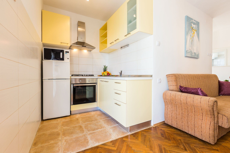 Others 2, Lovely Leisure Apartments With Pool, Zadar