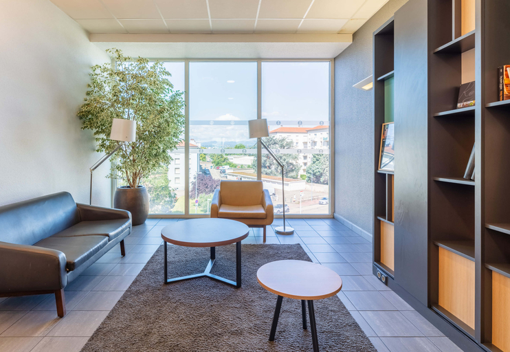 Public Area 2, B&B HOTEL Lyon Sud Etats-Unis, Rhône