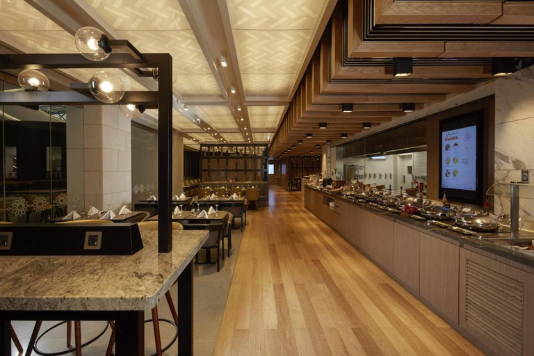 Food & Drinks 5, Aerotel Muscat, Seeb