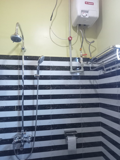 Bathroom 3, Meltonia Luxury Inn, Samia-Bugwe