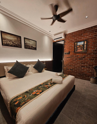 Bedroom 9