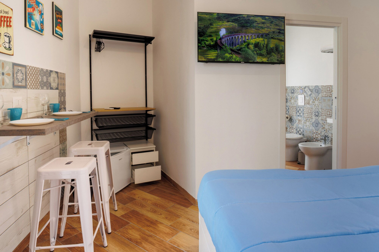 Bedroom 5, Tony Suites, Napoli