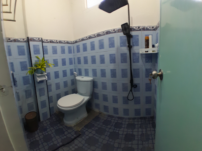 Bathroom 5, Gestur First House (Syariah Hostel), Padang Pariaman
