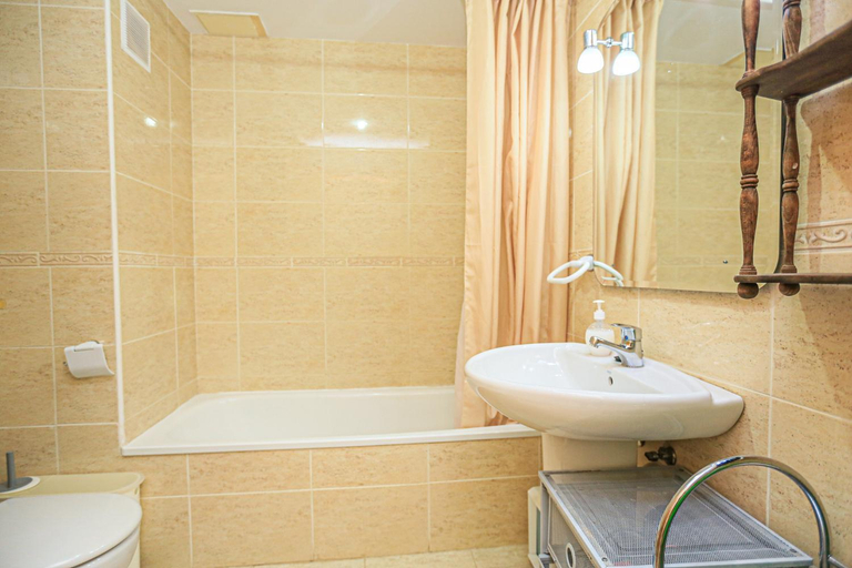 Bathroom 4, LITORAL COSTA DORADA - TARONGERS Only families, Tarragona