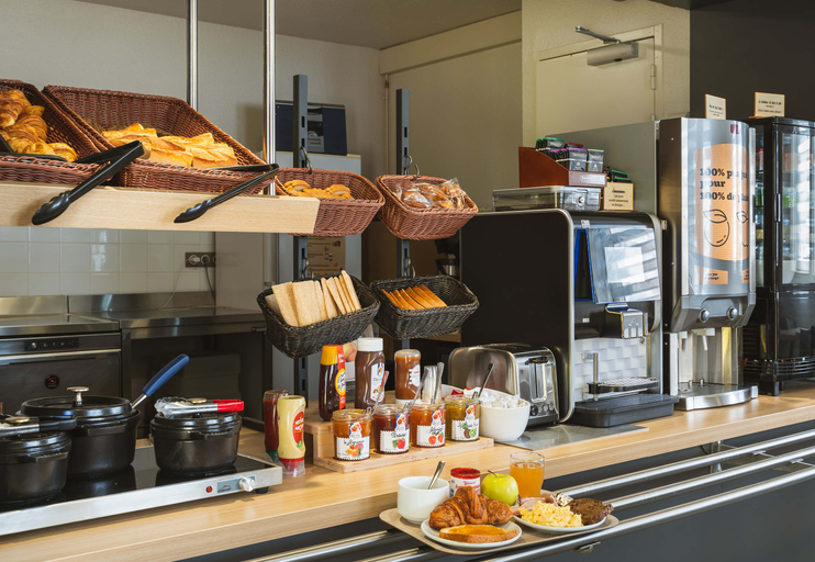 Food & Drinks 4, B&B Hotel Lorient Caudan, Morbihan
