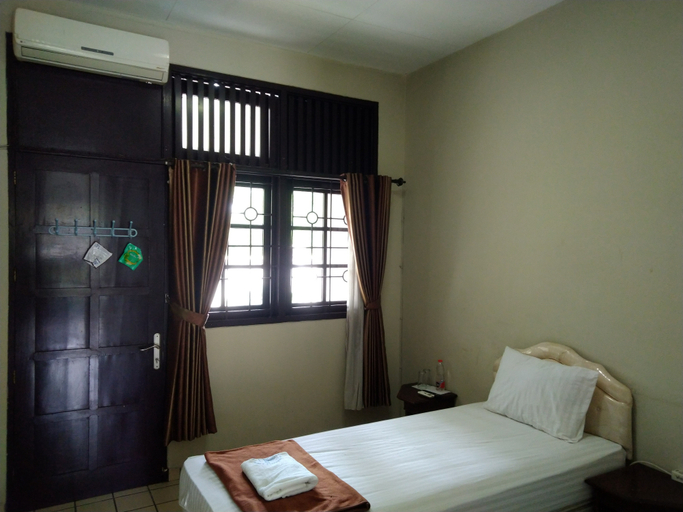 Bedroom 2, Wisma Colomadu, Solo
