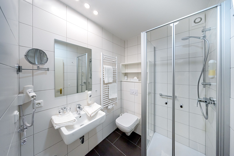 Bathroom 4, Parkhotel Pyrmont, Hameln-Pyrmont