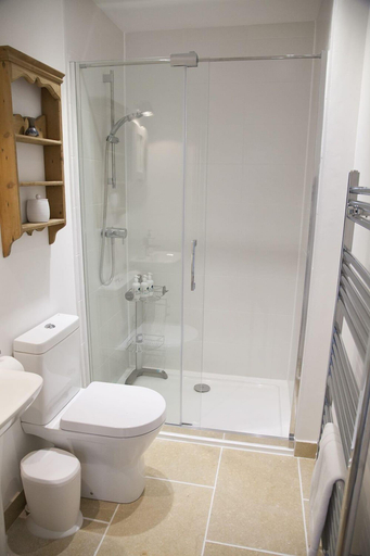 Bathroom, The Old Pilchard Works, Cornwall