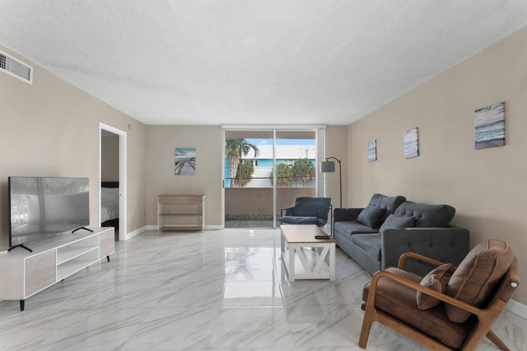 Others 4, Bay Harbor Sunset Apt 2A, Miami-Dade