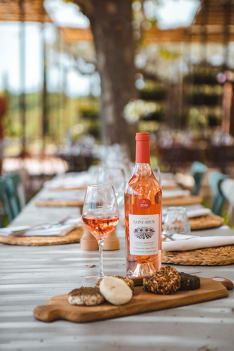Food & Drinks 5, Château Saint-Roux Le Luc - Le Cannet des Maures, Var