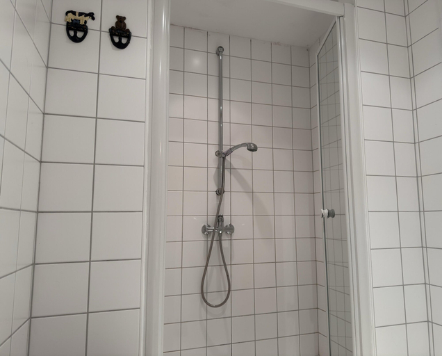 Bathroom 3, Wohnung in Semlow mit Garten und Terrasse, Vorpommern-Rügen