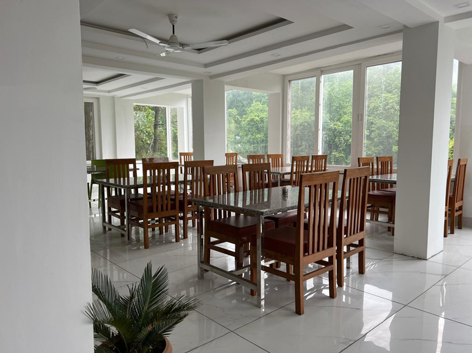 Food & Drinks 5, The Shalam Resort, Garhwal