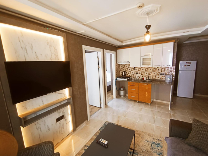Others 3, Aslan Suit Otel, Buca