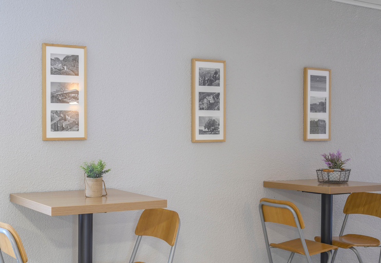 Others 5, B&B Hotel Orange, Vaucluse