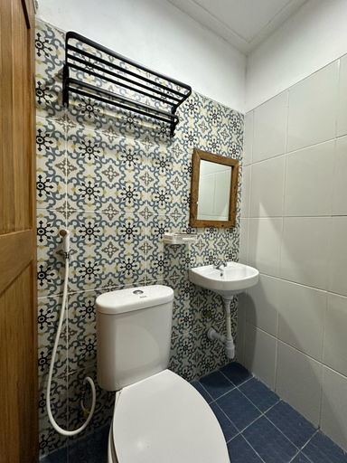 bathroom 9