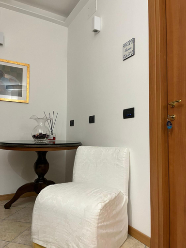 Others 4, Normanni 28 - Private and Guest House, Salerno