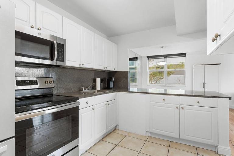 Others 5, Bay Harbor Sunset Apt 2C, Miami-Dade