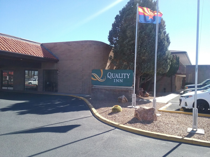 Exterior & Views 5, SureStay Plus Hotel by Best Western Willcox, Cochise