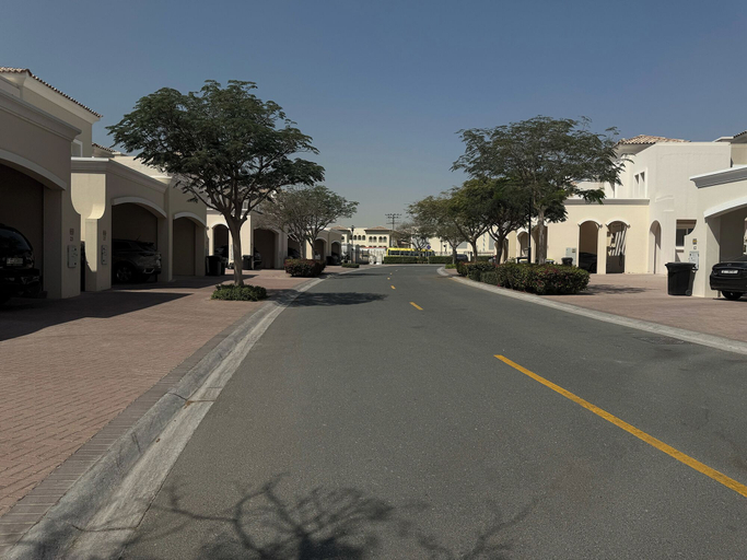 Exterior & Views 2, Luxury Short Term Stay 2BHK plus Maids - RANCHES, Dubai