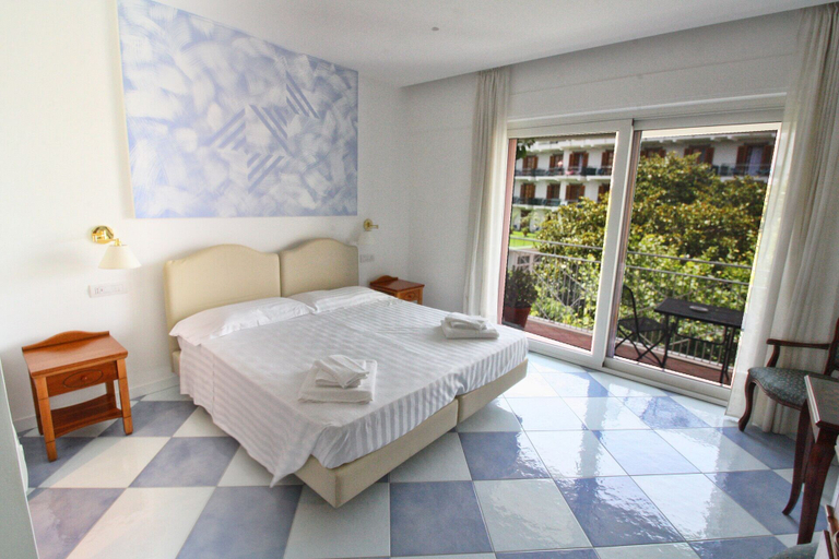Bedroom 3, Maison Tonina, Napoli