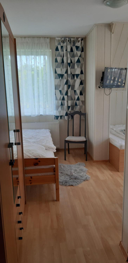 5, U Izy i Romana, Sławno