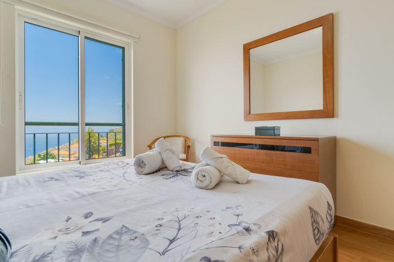 Room 4, Sunset Horizon by Atlantic Holiday, Câmara de Lobos
