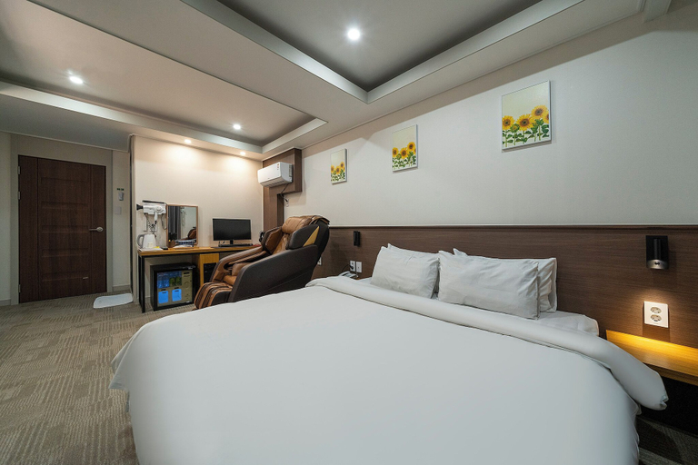 Bedroom 3, Hotel Yaja Jecheon Station, Jecheon