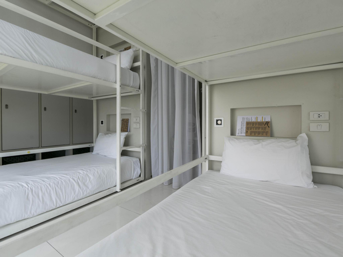 Bedroom 3, Refill Now! Hostel, Wattana