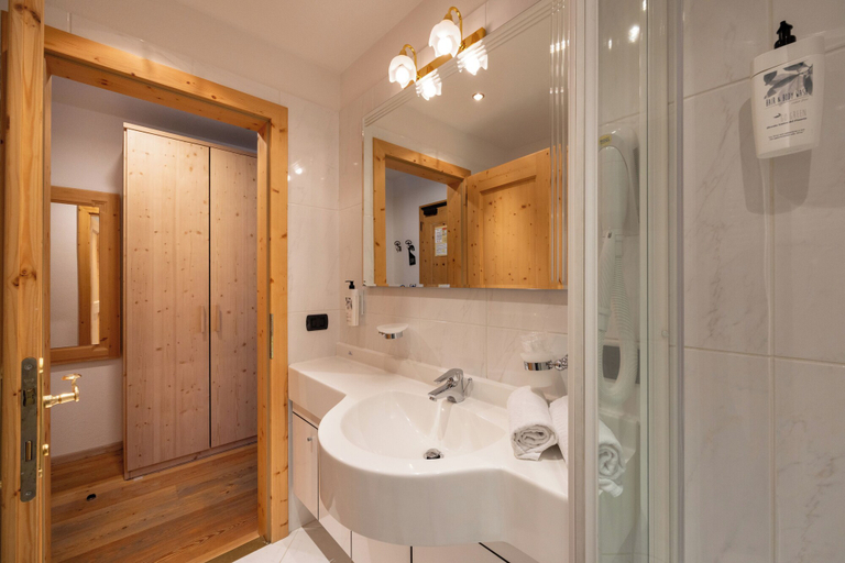 Bathroom 5, Hotel Stalon Alpine Chic, Trento