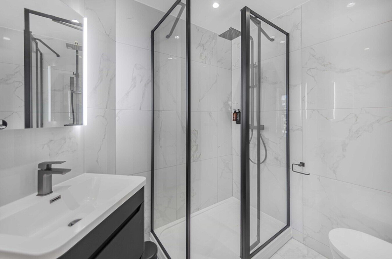 Bathroom 3, Rooms at the Vault, Derbyshire