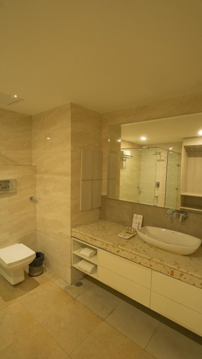 Bathroom 4, Amritara Surya, Mcleodganj, Dharamshala, Kangra