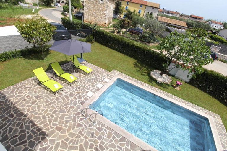 Others 3, Villa MARES, Umag