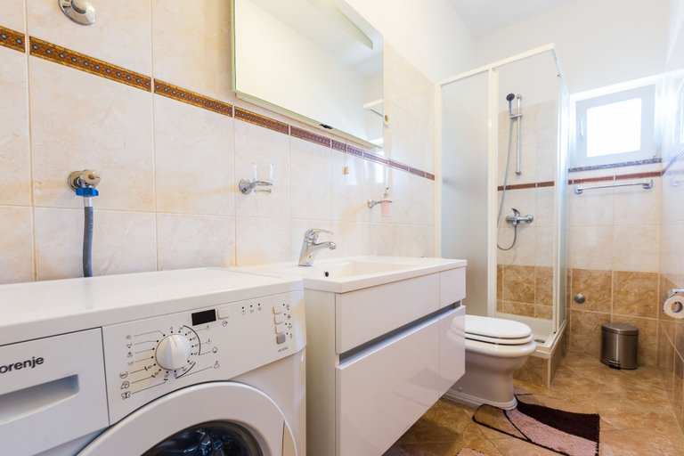 Others 3, Lovely Leisure Apartments With Pool, Zadar